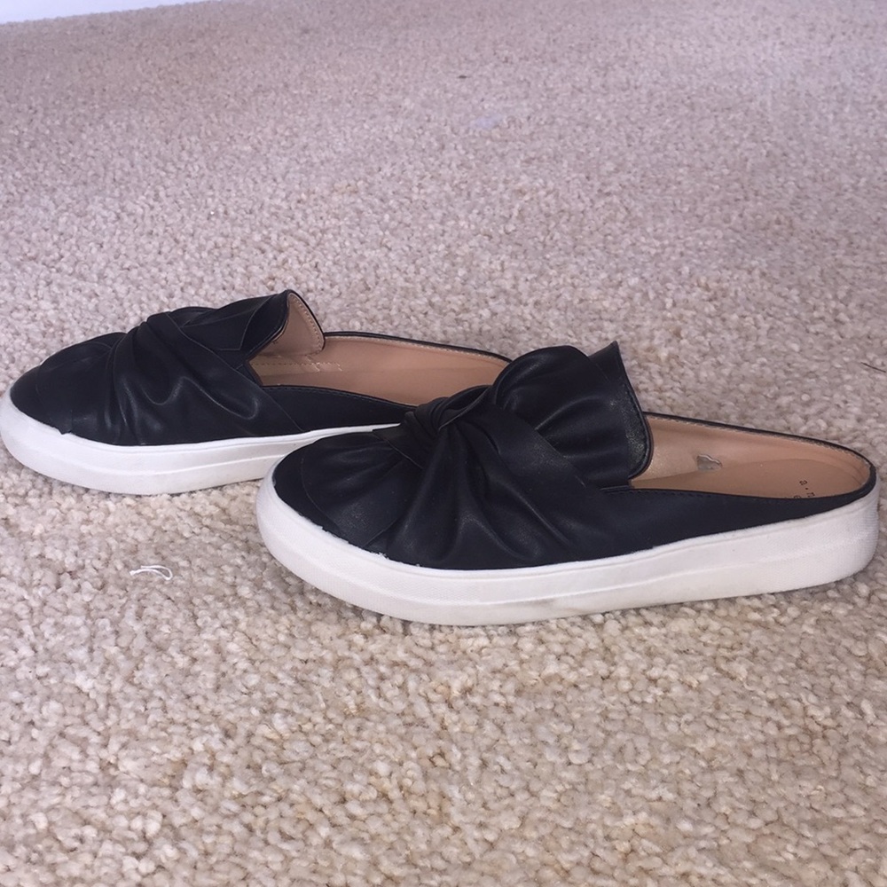 Shoes ✨ - Picture 3 of 3